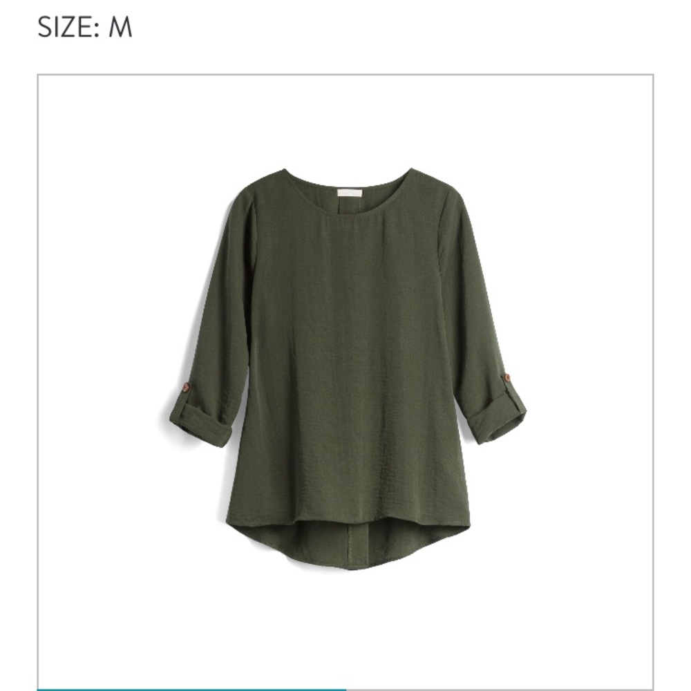 Back Button up 👀 lightweight 3/4 sleeve top